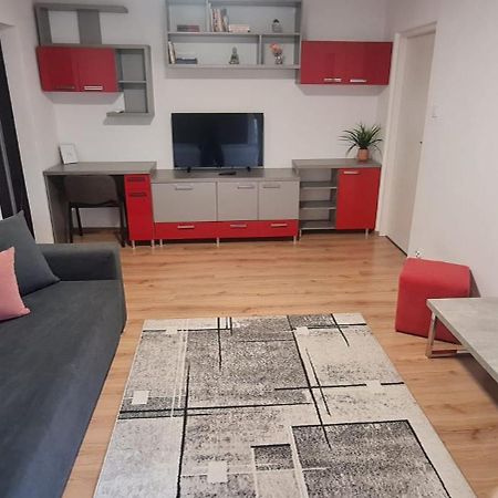 La Bloc Apartment Arad Zewnętrze zdjęcie
